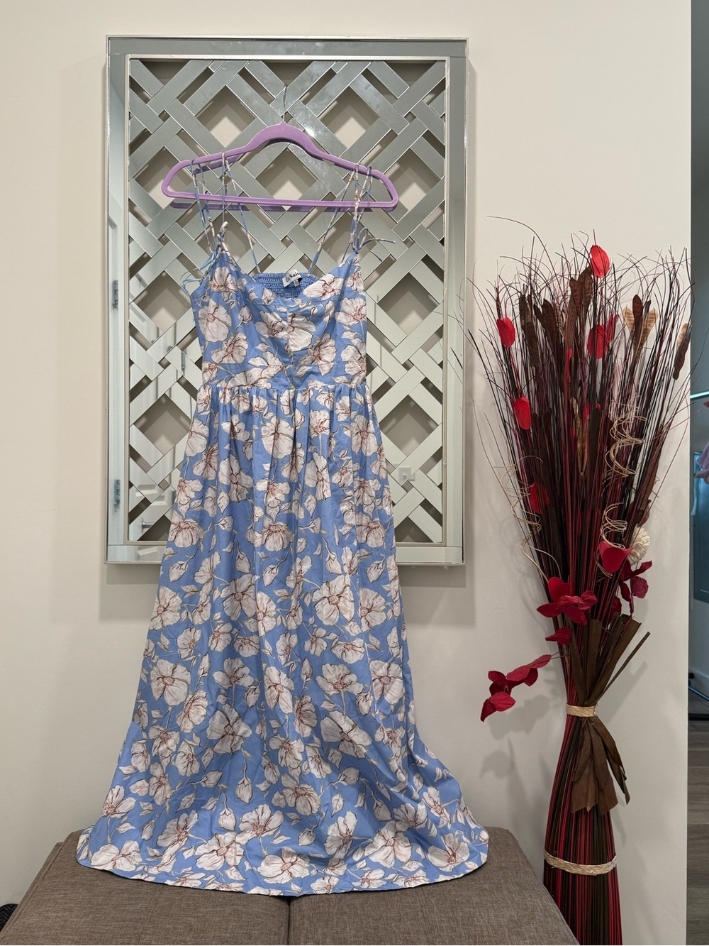 En Saison Tie Straps Midi Dress Blue Floral with White Blossoms - L - NWOT